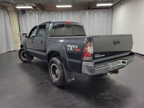 Used 2011 Toyota Tacoma 4x4 Double Cab w/ TRD Off-Road Pkg image 6