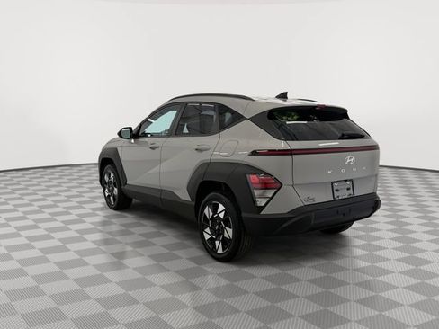 Used 2024 Hyundai Kona SEL w/ Convenience Package AWD/4WD image 7