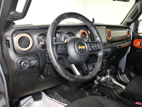 Used 2018 Jeep Wrangler Unlimited Sport S image 23