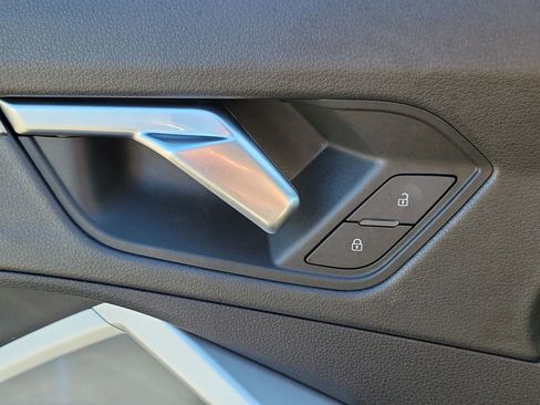 Used 2022 Audi Q3 2.0T Premium w/ Convenience Package image 28