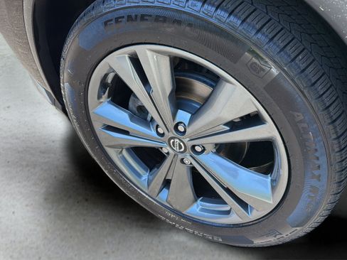 Used 2020 Nissan Murano Platinum AWD/4WD image 10