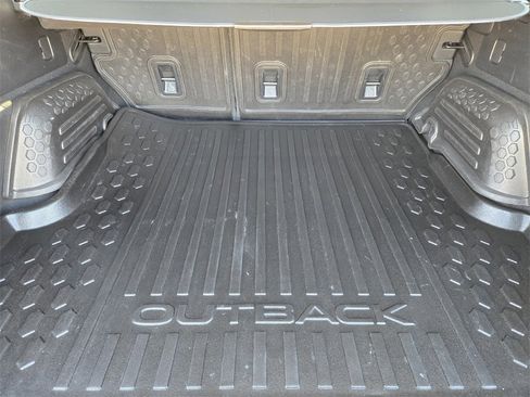 Used 2022 Subaru Outback Limited w/ Popular Package #2 image 32