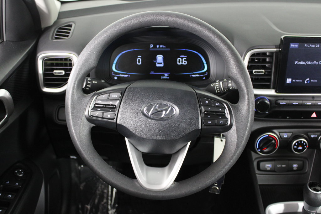 Certified 2024 Hyundai Venue SE FWD image 21