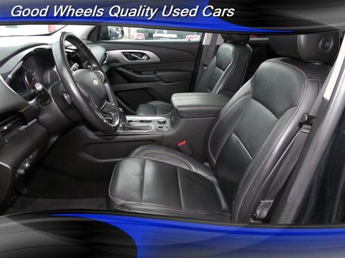 Used 2019 Chevrolet Traverse LT w/ LT Premium Package AWD/4WD image 13