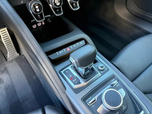Used 2023 Audi R8 V10 performance RWD image 36