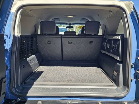 Used 2011 Toyota FJ Cruiser 4WD w/ Upgrade Pkg image 13