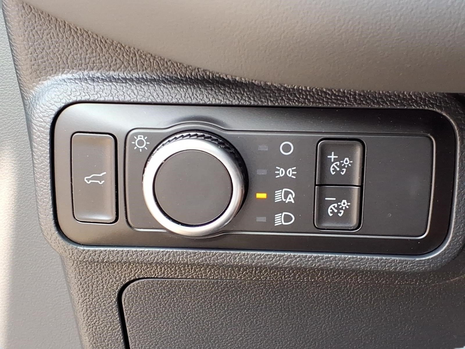 Used 2026 Ford Explorer Active AWD/4WD image 17