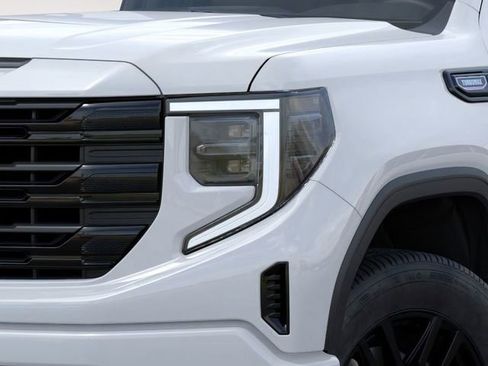 New 2026 GMC Sierra 1500 Elevation image 10