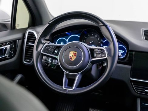 Used 2022 Porsche Cayenne Platinum Edition AWD/4WD image 11
