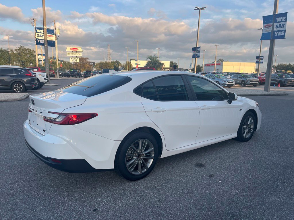 Used 2025 Toyota Camry LE FWD image 6