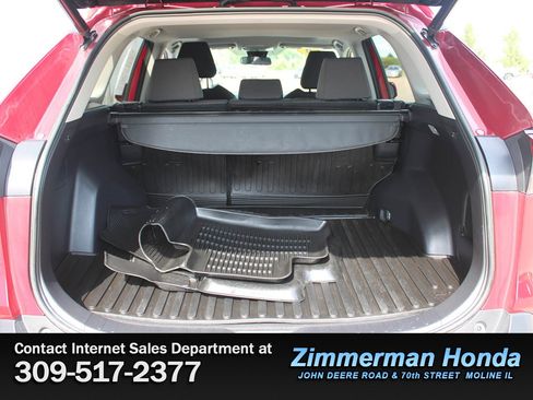 Used 2019 Toyota RAV4 XLE w/ Convenience Package AWD/4WD image 6