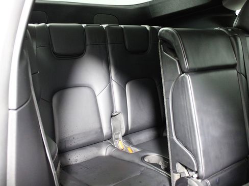 Used 2021 Tesla Model Y Long Range image 24