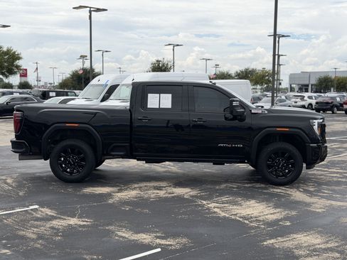 Used 2026 GMC Sierra 2500 AT4 w/ Technology Package AWD/4WD image 24