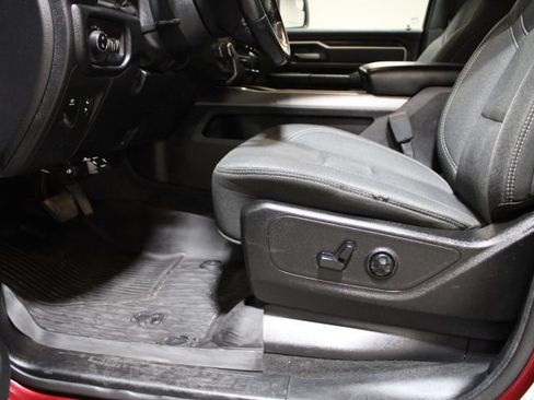 Used 2019 RAM 1500 Big Horn AWD/4WD image 17