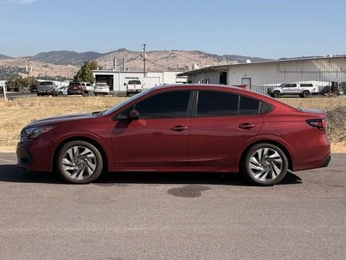 Used 2025 Subaru Legacy Limited AWD/4WD image 2