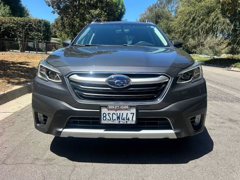 Used 2020 Subaru Outback Limited AWD/4WD image 2