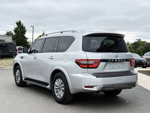 Used 2021 Nissan Armada SV AWD/4WD image 8