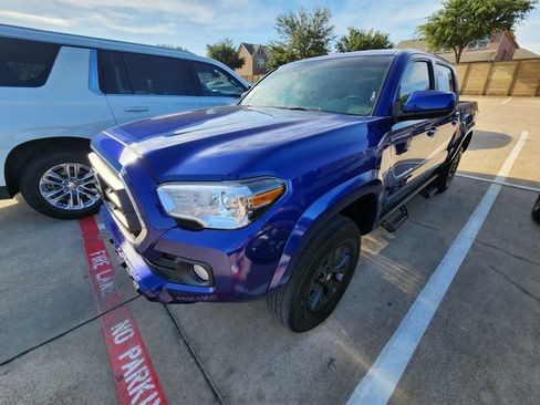 Used 2023 Toyota Tacoma SR5 RWD image 3