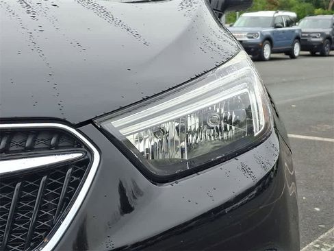 Used 2020 Buick Encore Preferred image 30