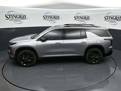 Certified 2024 Chevrolet Traverse RS w/ LPO, Floor Liner Package FWD image 21