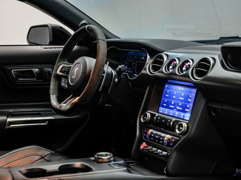 Used 2022 Ford Mustang Shelby GT500 w/ Technology Package image 49