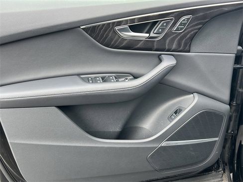 Used 2023 Audi Q7 3.0T Premium Plus w/ Premium Plus Package image 19