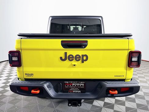 Used 2023 Jeep Gladiator Mojave w/ LED Lighting Group AWD/4WD image 6