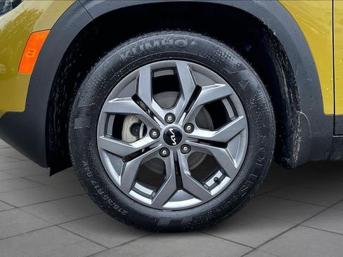 Used 2024 Kia Seltos S image 9