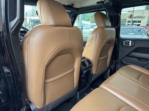 Used 2023 Jeep Wrangler Unlimited Sahara w/ Cold Weather Group image 43