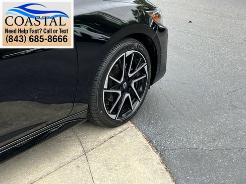 Certified 2025 Nissan Sentra SR FWD image 24