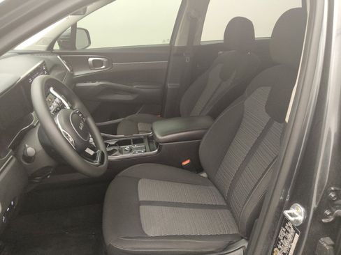 Used 2022 Kia Sorento LX FWD image 17