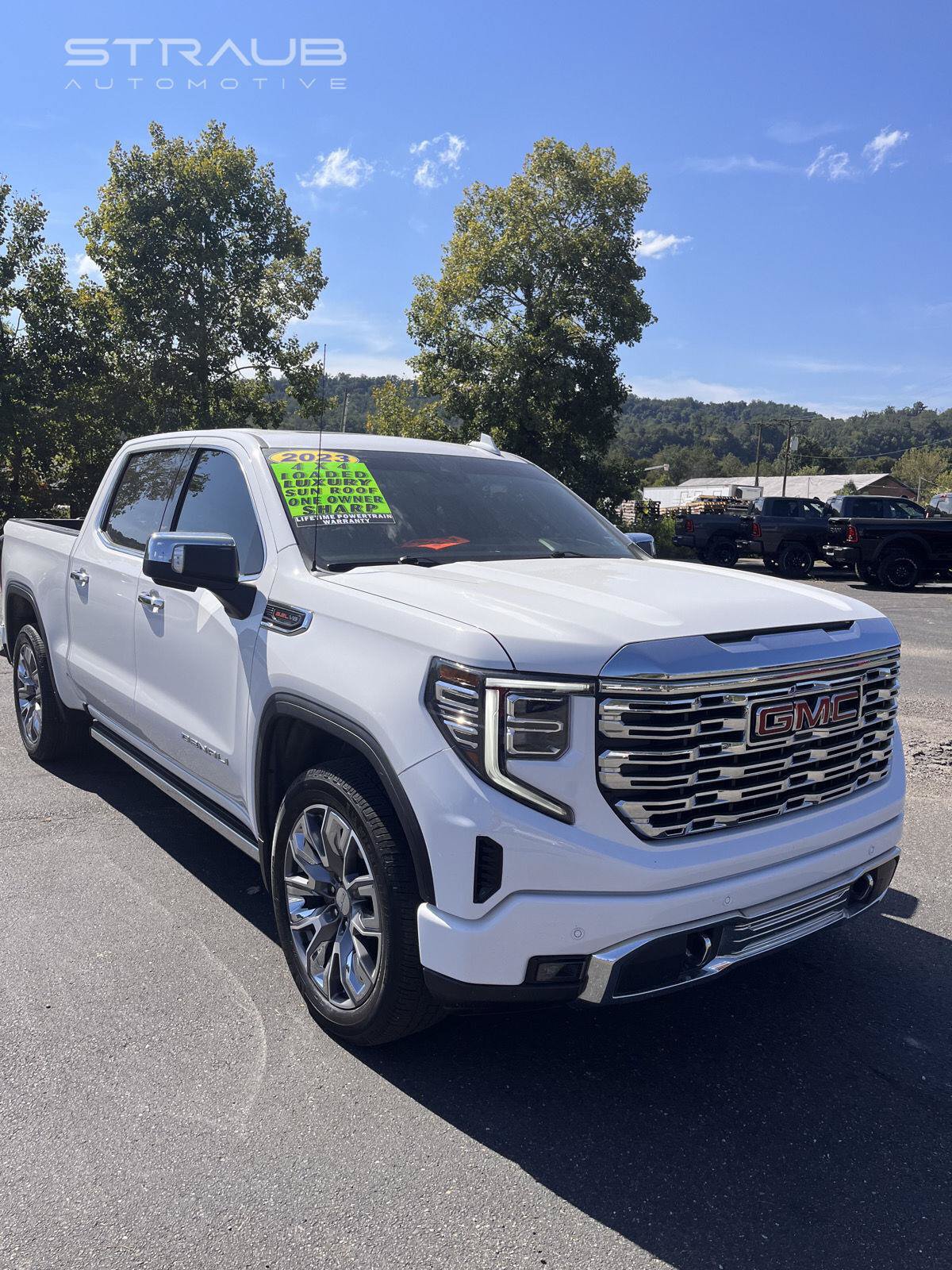 Used 2023 GMC Sierra 1500 Denali w/ Denali Reserve Package AWD/4WD image 2