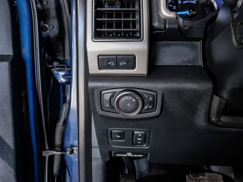 Used 2019 Ford F250 Lariat w/ Lariat Ultimate Package image 28