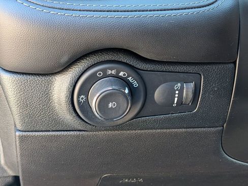 Used 2022 Dodge Durango SXT w/ Blacktop Package image 14