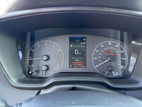 Used 2025 Toyota Corolla LE image 16