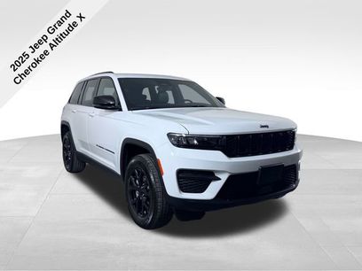 New 2025 Jeep Grand Cherokee Altitude