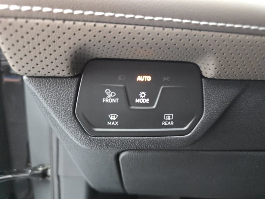 New 2026 Volkswagen Atlas SEL AWD/4WD image 40