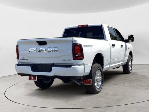 New 2026 RAM 2500 Big Horn AWD/4WD image 6