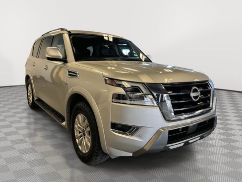 Used 2021 Nissan Armada SV image 5