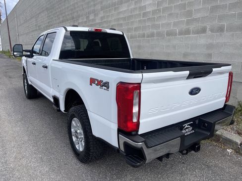 Used 2024 Ford F250 XLT w/ FX4 Off-Road Package AWD/4WD image 8