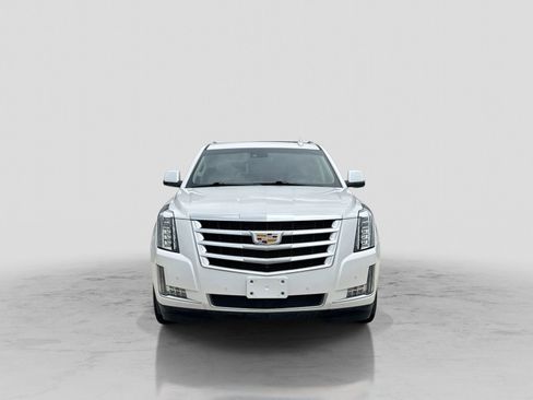 Used 2018 Cadillac Escalade ESV Premium Luxury AWD/4WD image 12