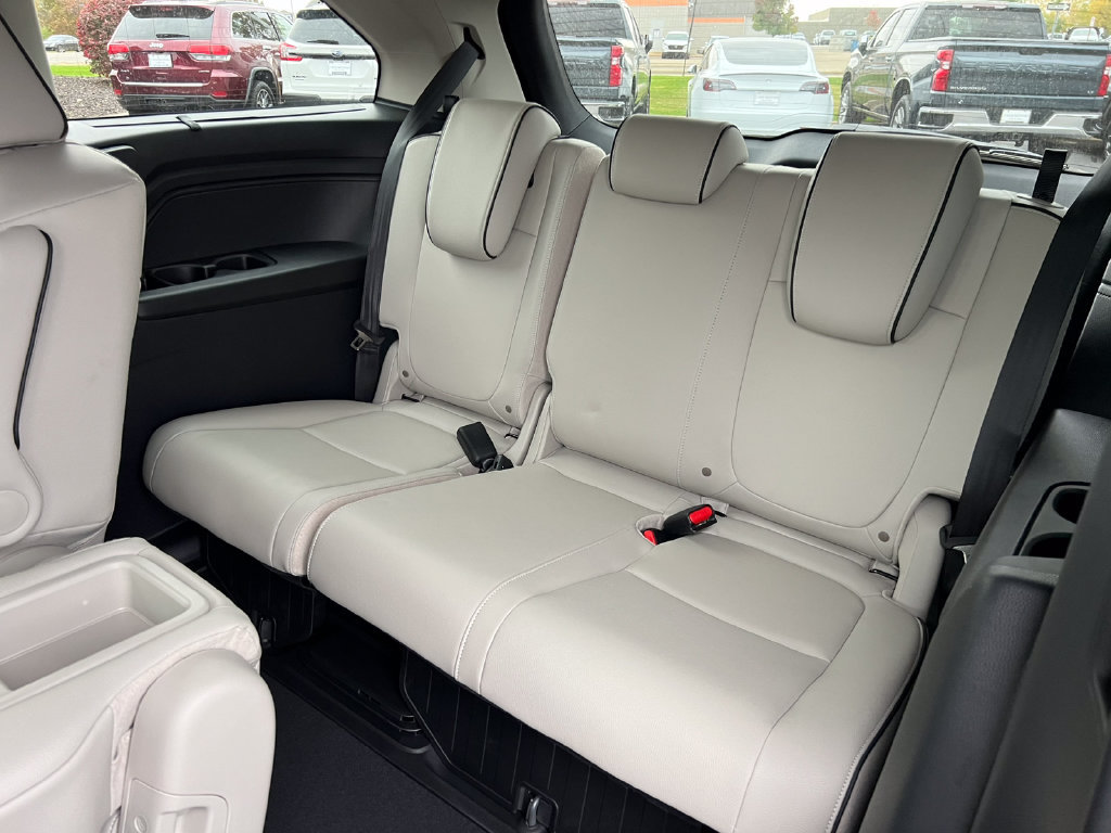 New 2027 Honda Odyssey Touring image 5