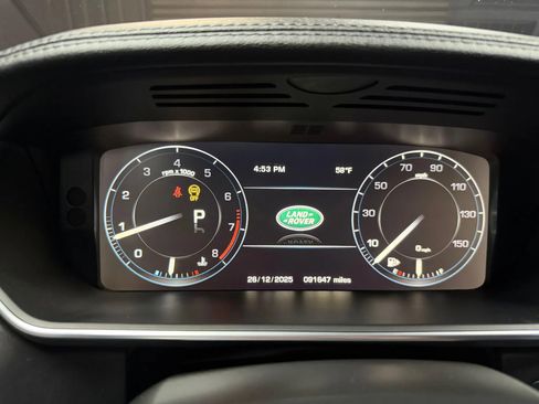 Used 2014 Land Rover Range Rover HSE image 12