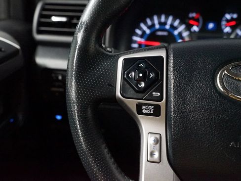 Certified 2017 Toyota 4Runner SR5 AWD/4WD image 15