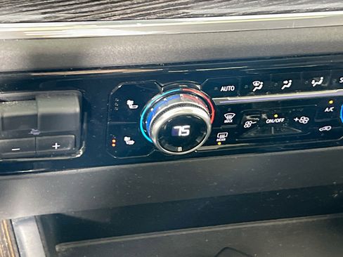 Used 2024 GMC Sierra 1500 Elevation w/ Elevation Premium Package image 20