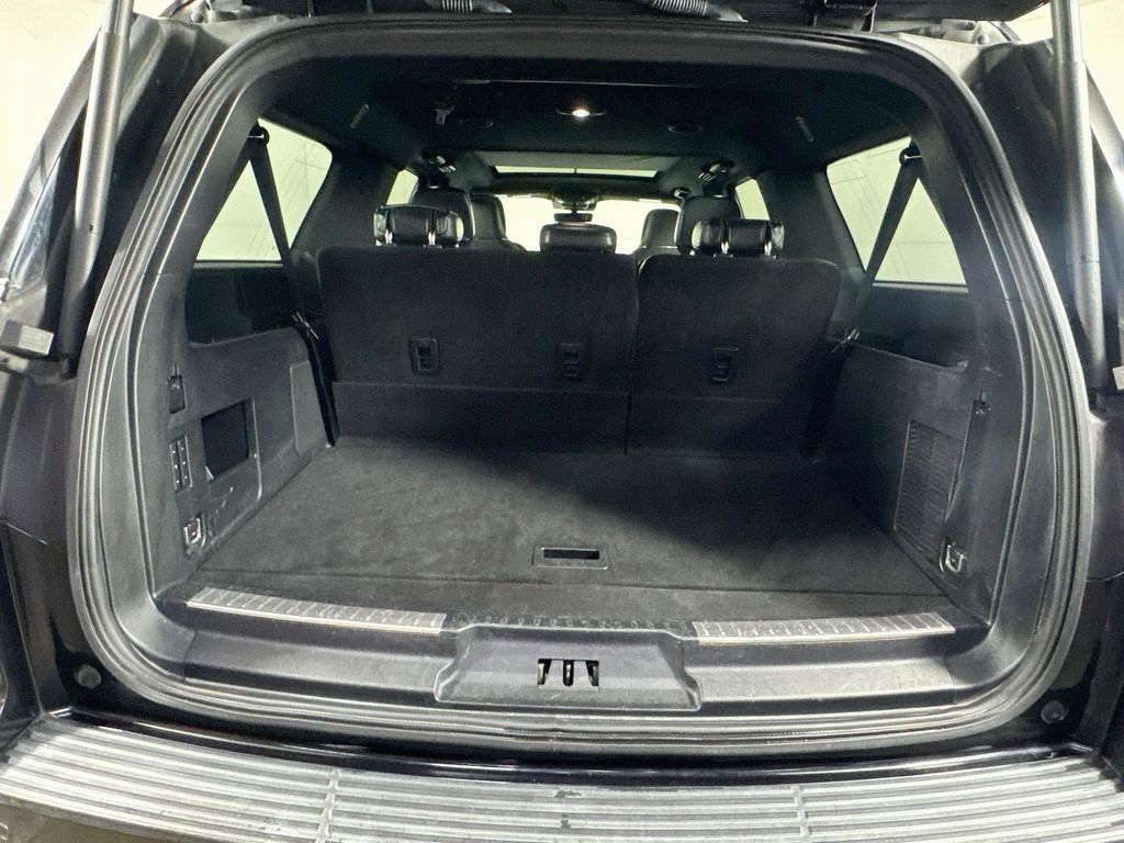 Used 2021 Lincoln Navigator L Reserve AWD/4WD image 33