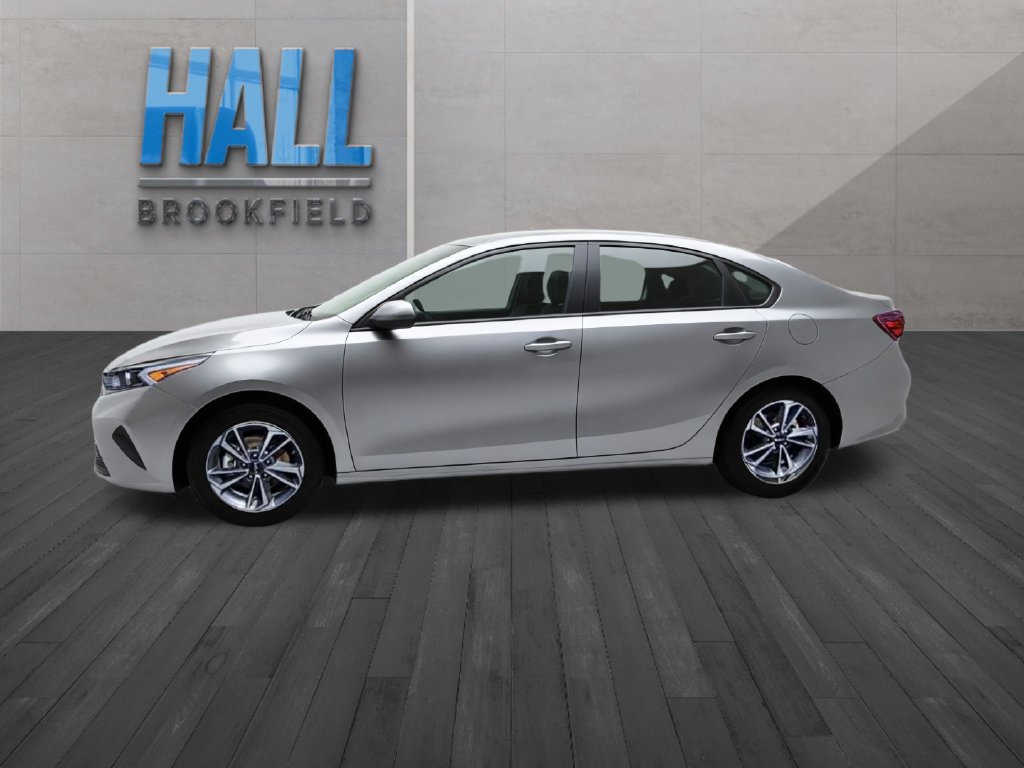 Used 2024 Kia Forte LXS FWD image 2