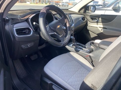 Used 2020 Chevrolet Equinox LS image 6