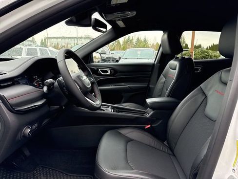 New 2026 Jeep Compass Trailhawk image 14