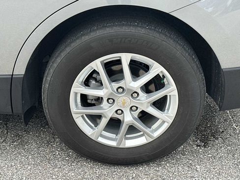 Certified 2024 Chevrolet Equinox LT FWD image 12